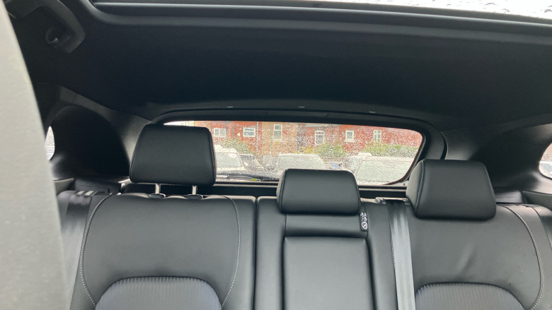 Nissan Qashqai 1.3 DiG-T MH Tekna 5dr Petrol Hatchback